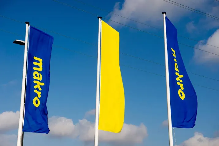 moederbedrijf makro komt met winstalarm