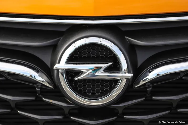 moederbedrijf opel en fiat boekt recordwinst ondanks chiptekort
