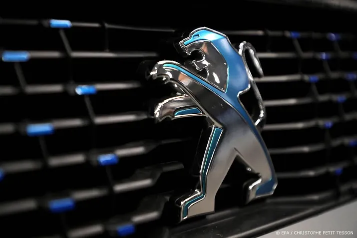 moederbedrijf peugeot fiat en chrysler herstelt sterk uit crisis