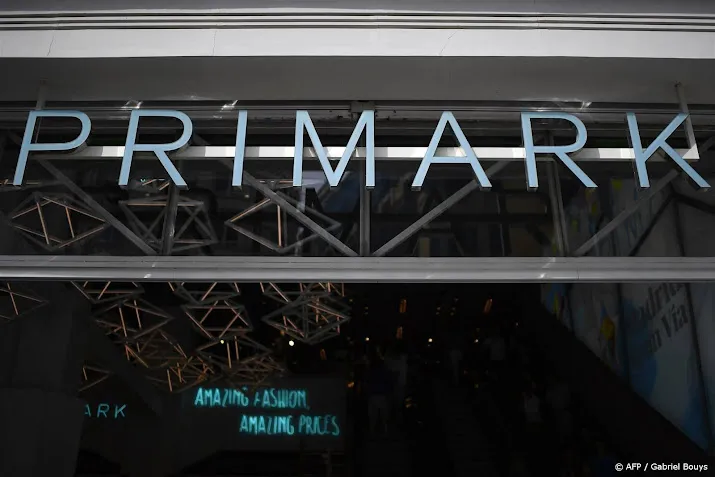 moederbedrijf primark verwacht meer winst door lagere kosten