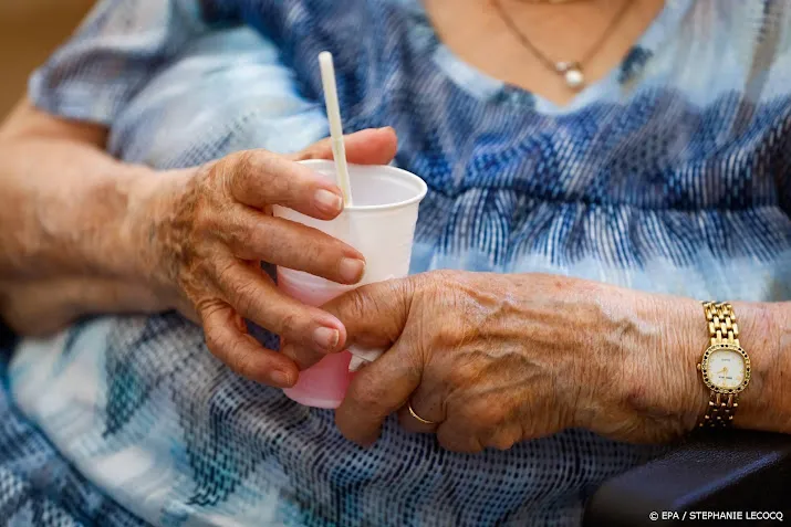 mogelijk extra veel sterfte onder ouderen door hitte deze zomer