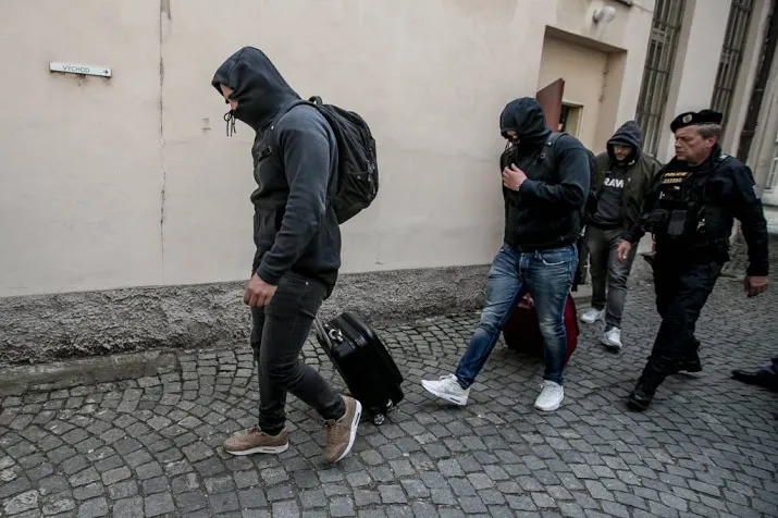 mogelijk langere straf na mishandeling ober