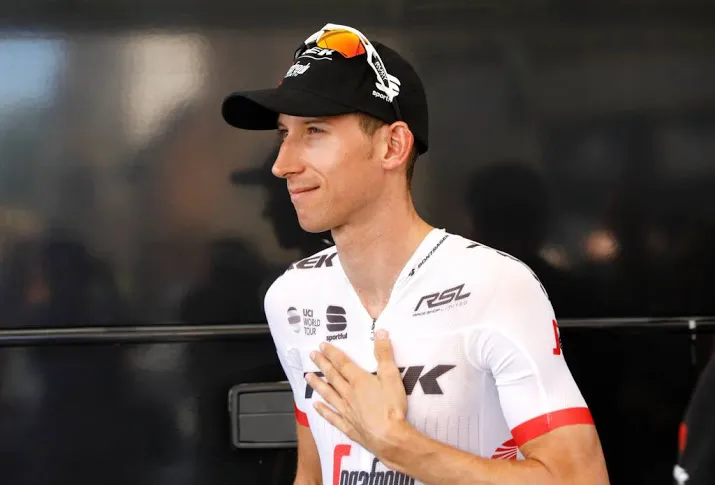 mollema blijft tweede in coppi e bartali