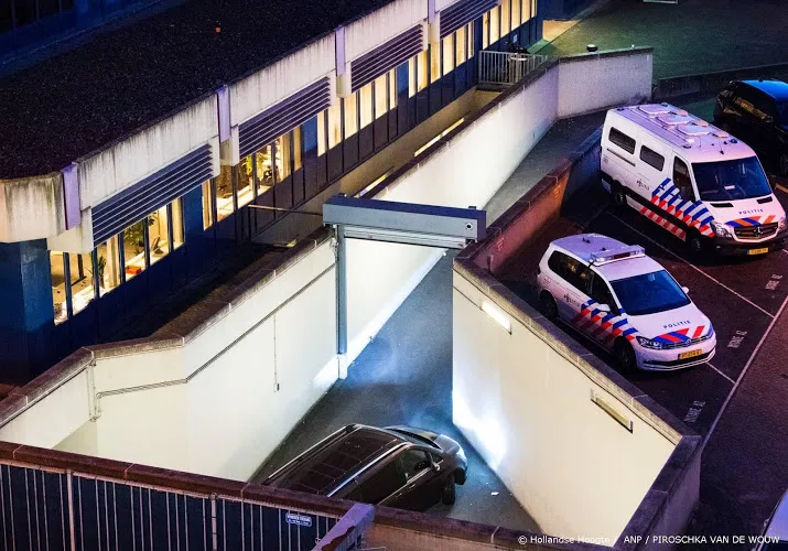 molotovcocktail tegen politiebureau eindhoven