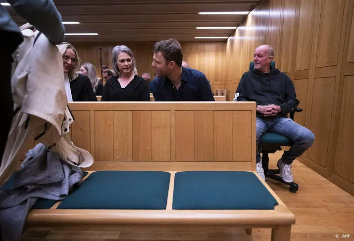 moordenaar humeyra jos b is de knuffelpedo van de afdeling