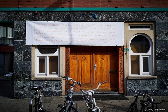 moskeeen checken of moslims na avondeten ramadan binnenblijven