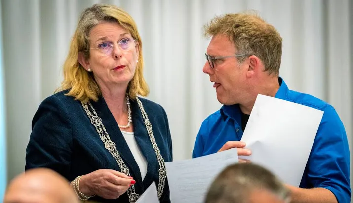motie van wantrouwen tegen krikke verworpen
