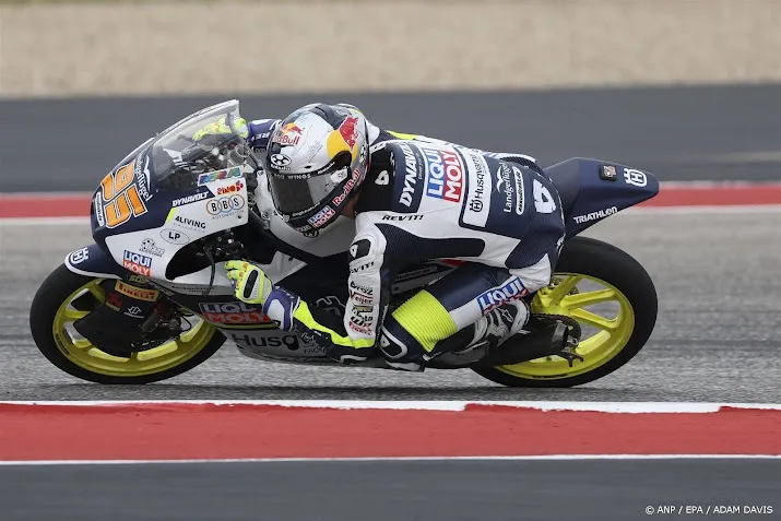moto3 coureur veijer valt uit in austin alonso pakt zege