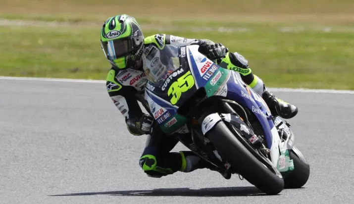 motorcoureur crutchlow breekt enkel