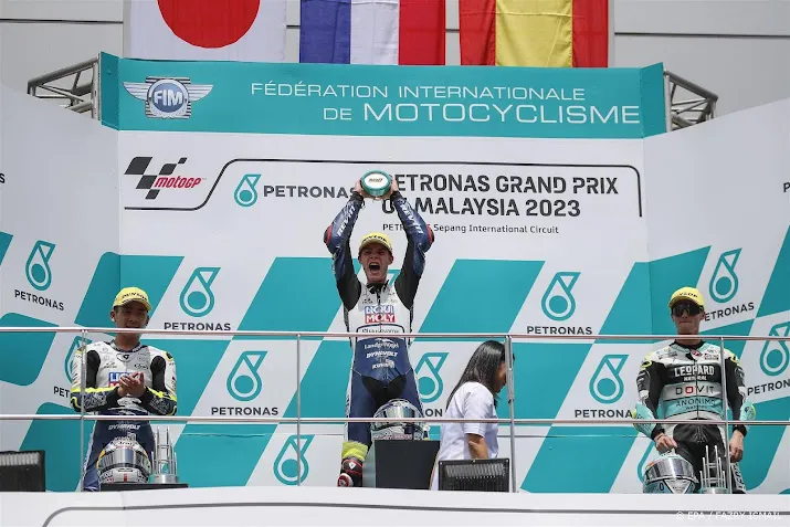 motorcoureur veijer wint in debuutjaar moto3 gp van maleisie