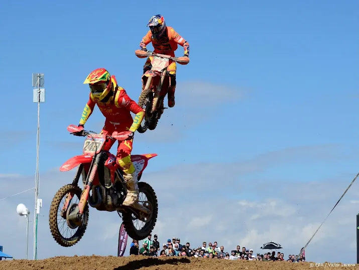 motorcrosser herlings raakt leiding kwijt in wk na vroege uitval