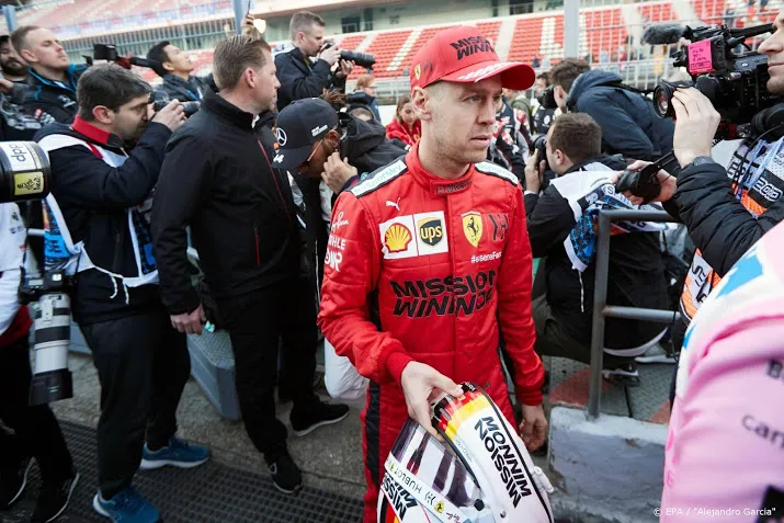 motorprobleem houdt vettel aan de kant in barcelona