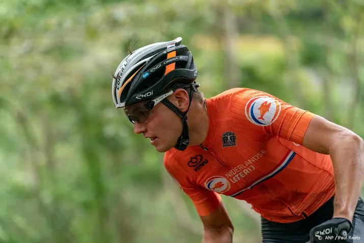 mountainbiker vader maakt opnieuw indruk in wereldbeker