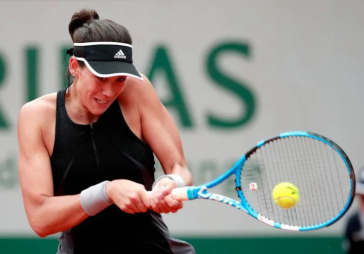 muguruza in twee sets langs ferro