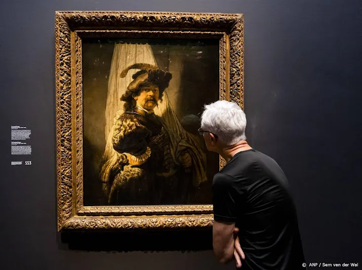 musea drukker in natte julimaand