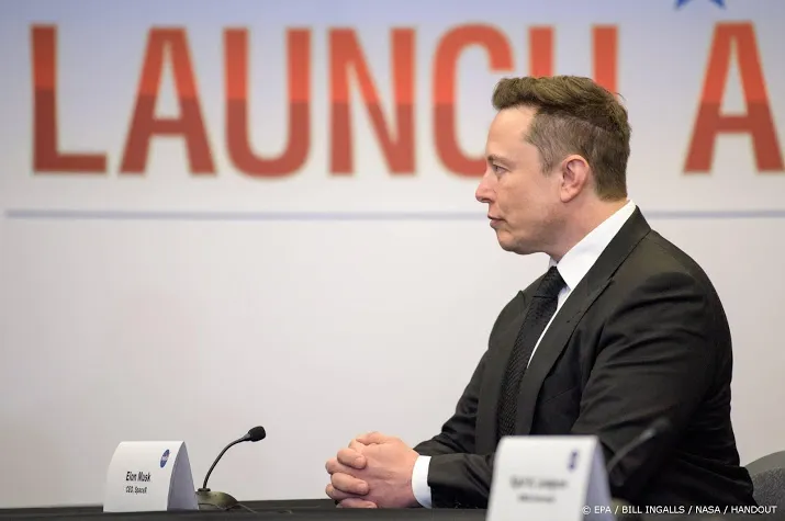 musk tesla gaat microfabrieken bouwen voor duitse vaccinmaker