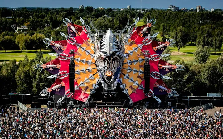mysteryland nog tien jaar op vertrouwde plek