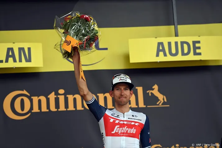na mislukte aanvallen in de giro wint mollema wel in de tour