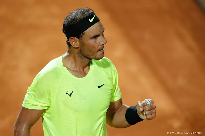 nadal niet blij met trage tennisballen op koud gravel