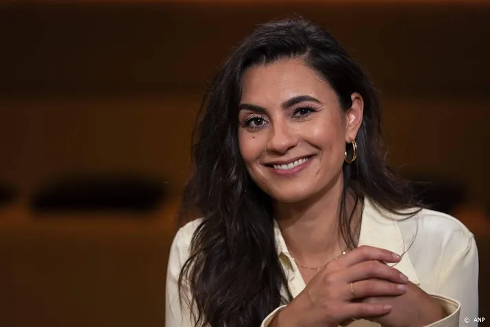 nadia moussaid gaat jongeren verleiden om te stemmen