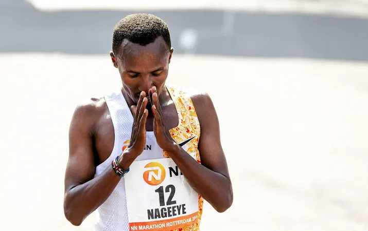nageeye wint zilver in olympische marathon kipchoge pakt goud