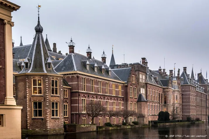 natalie righton gaat buitenhof presenteren