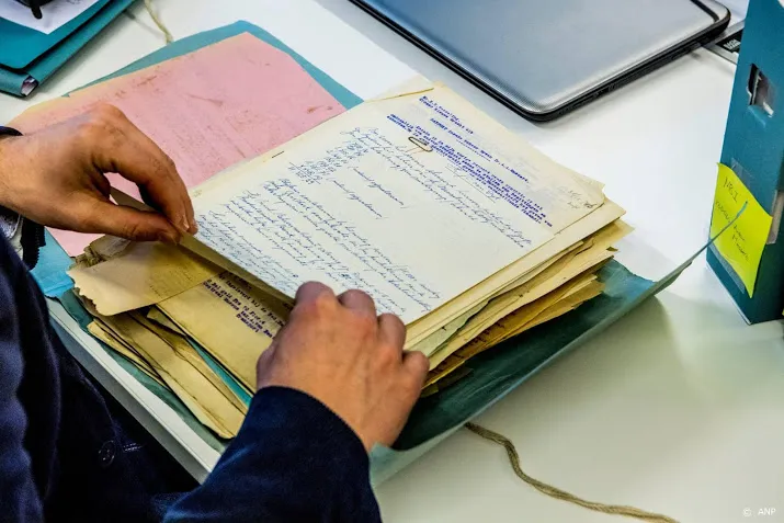 nationaal archief maakt weer dossiers openbaar