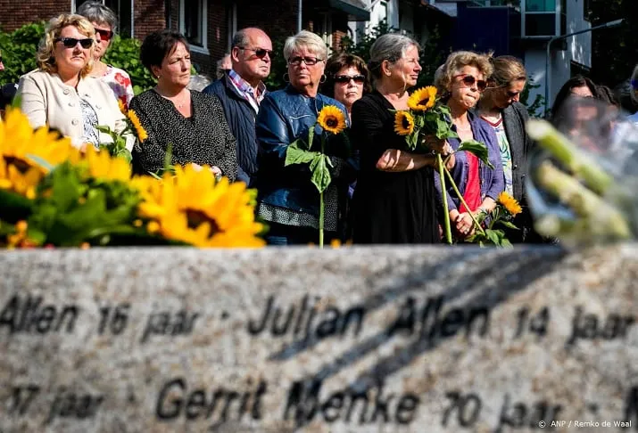 nationale herdenking mh17 ramp begonnen