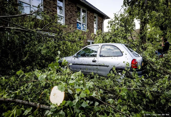 natuurgebieden bij leersum afgezet na noodweer