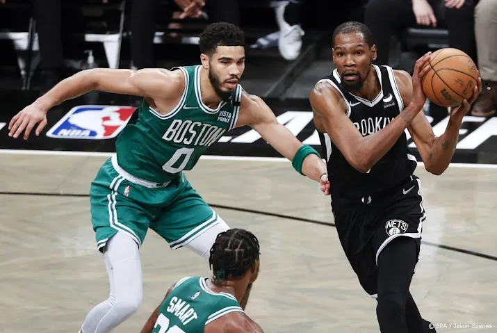 nba vedette durant trekt vertrekwens in en blijft bij nets