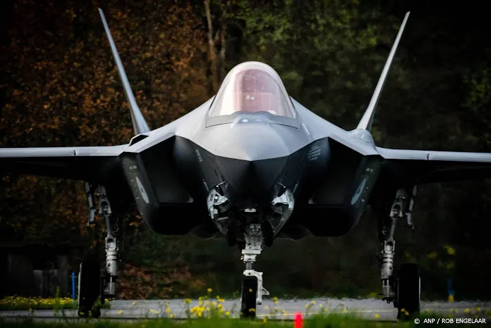 nederland gaat luchtverdediging bundelen met 14 navo landen