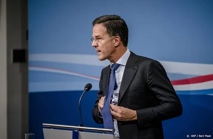 nederland stuurt pantservoertuigen naar oekraine