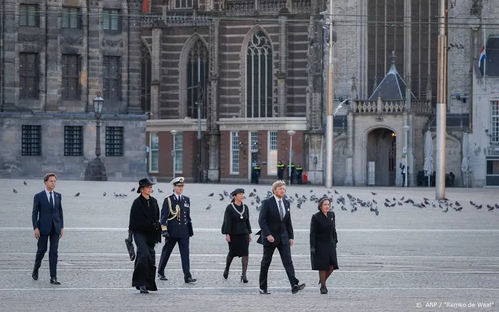 nederland twee minuten stil voor oorlogsdoden