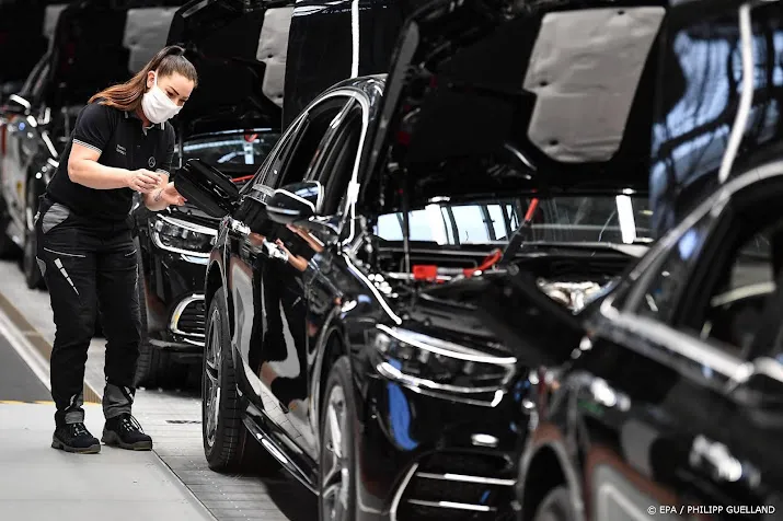 nederland uitzondering bij forse europese daling nieuwe autos
