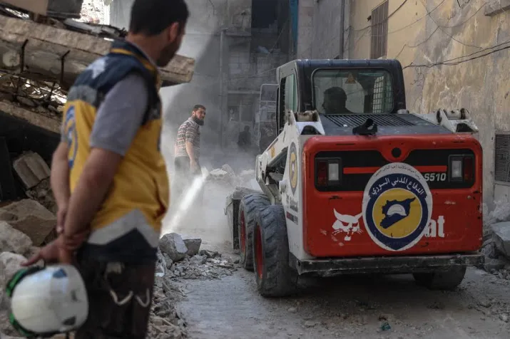 nederland vangt syrische witte helmen op