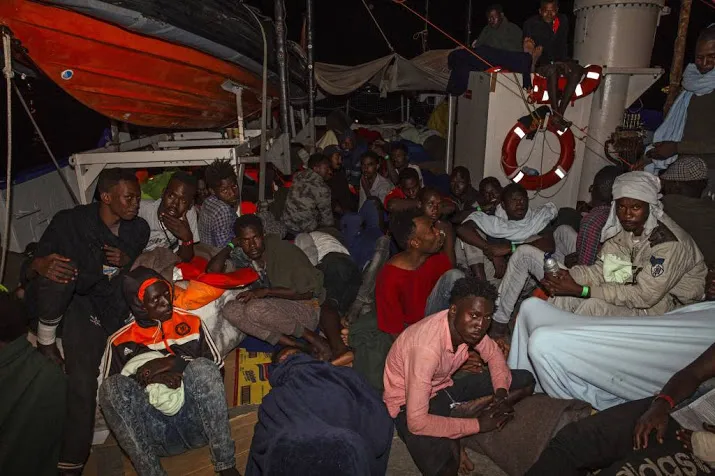 nederland vangt tot 20 migranten lifeline op