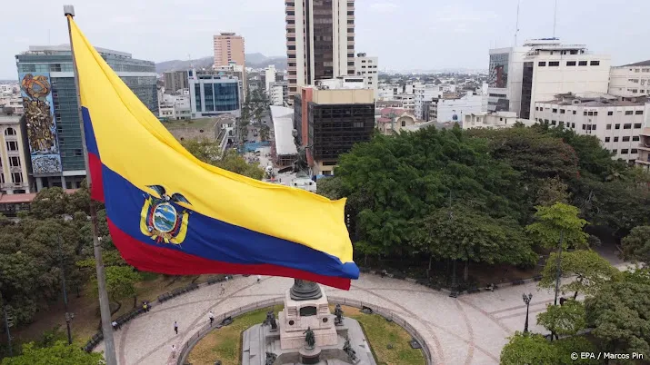 nederlander omgekomen en gewonden bij busongeluk ecuador