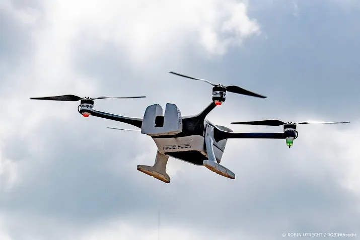 nederlander vast in egypte voor vliegen drone