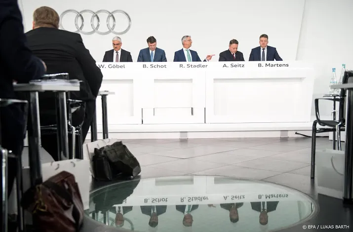 nederlander wil fors bezuinigen bij audi