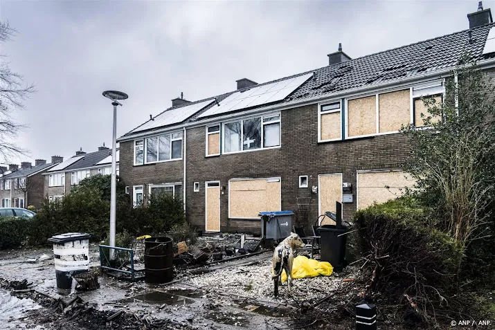 nederlanders melden eerste schade door storm henk bij verzekeraar