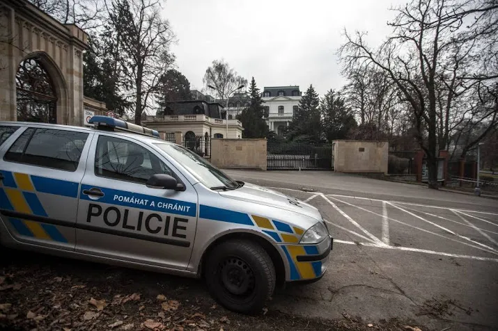 nederlanders vast in tsjechie om mishandeling