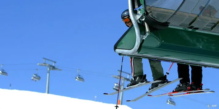 nederlands kind gewond na val uit stoeltjeslift in oostenrijk