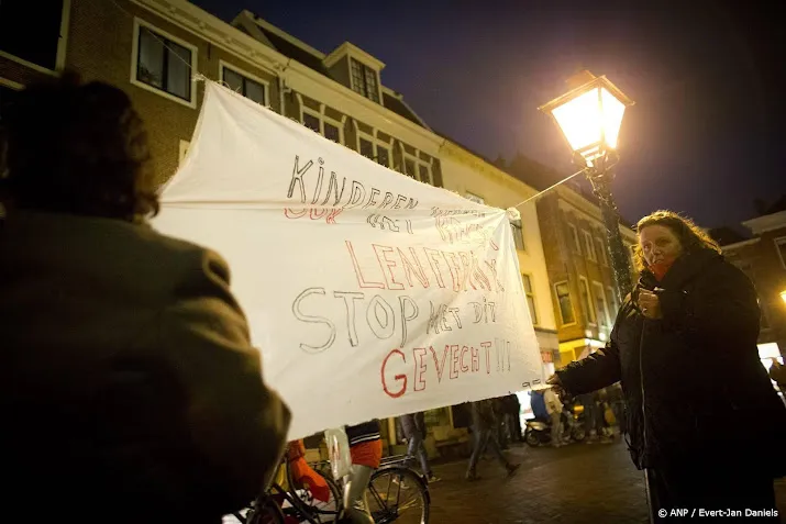 nederlands om seinde duitsland in over verhuizing benno l