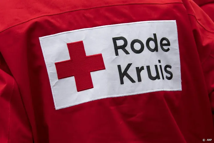 nederlands rode kruis staat klaar om te helpen na aardbeving