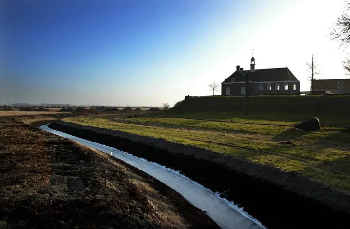nederlands slootwater krijgt een zesje