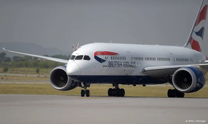 nederlands ventje langs beveiliging heathrow