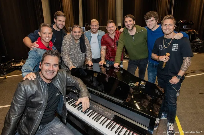 nederlandse artiesten centraal bij radiozenders op koningsdag