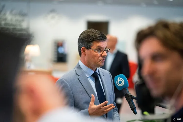 nederlandse burgemeesters schrappen binckbank tour