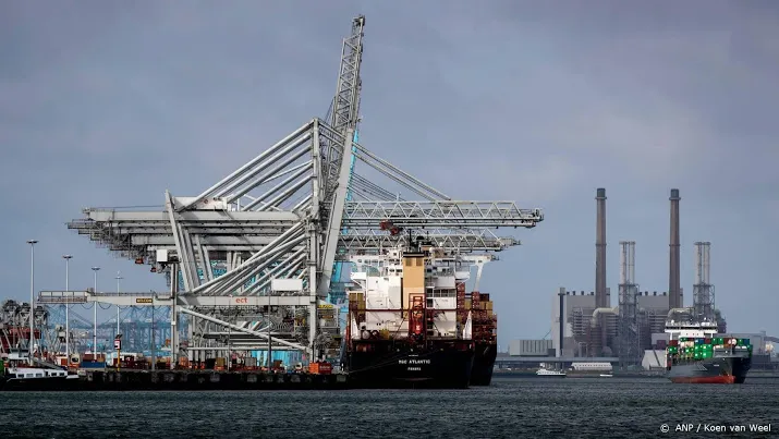 nederlandse export daalde 9 procent in eerste halfjaar