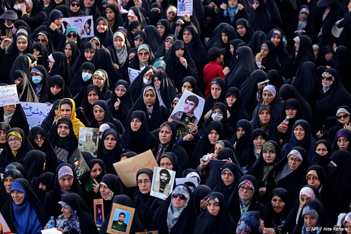 nederlandse onafhankelijkheidsprijs naar iraanse vrouwen